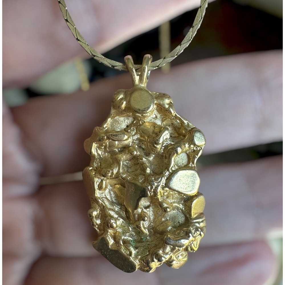 Vintage 1980s Pendant Necklace 24 Inch Gold Plated Nugget Style Braided Chain‎